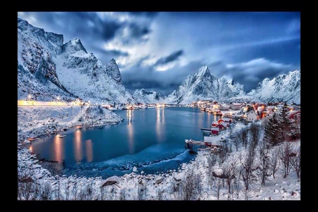 Reine Retro Villa - Cozy Villa With A Fantastic View Extérieur photo