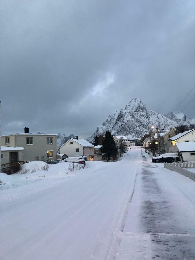 Reine Retro Villa - Cozy Villa With A Fantastic View Extérieur photo